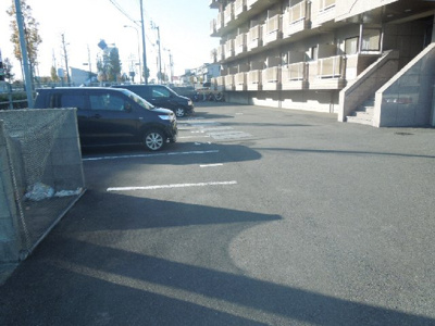 【駐車場】 | メゾン・ラセーヌ・