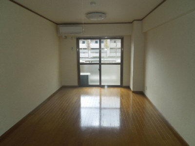 【洋室】 | メゾン・ラセーヌ・