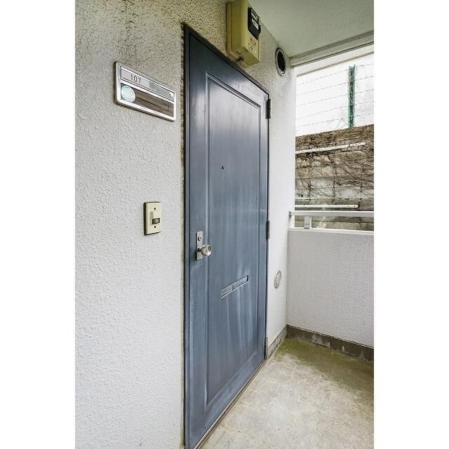 メゾン・ド・ラポールの玄関