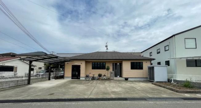 【外観】 | 2014年築、平屋のお家です。