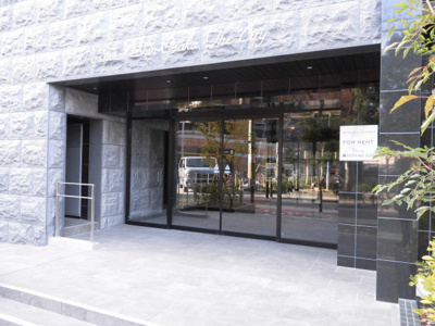 【エントランス】 | プレサンス新大阪ザ・シティ | お洒落なエントランスです