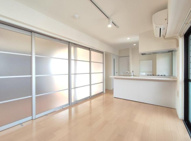 ONE ROOF FLATの画像