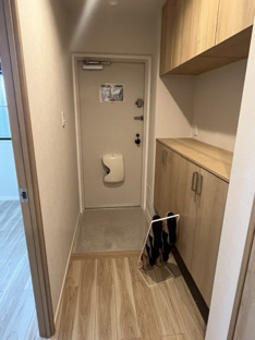 【玄関】ライオンズステーションプラザ津々美 