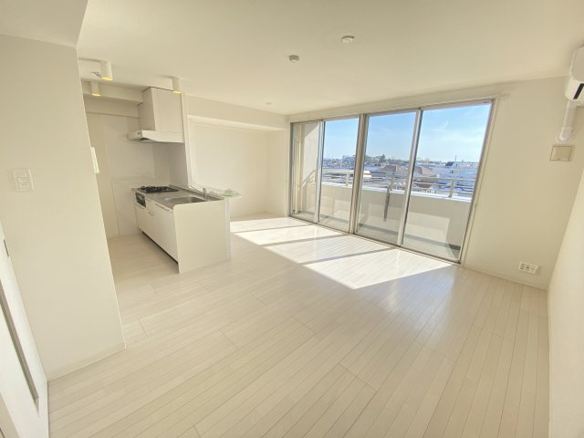 【居間・リビング】