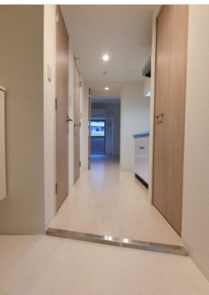 MDI.J Esaka Courtの玄関