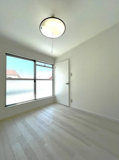 【洋室】 | ガーデンハイツ高座台