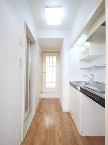 リヴェール豊成第2のキッチン|※写真は別の部屋のものです。