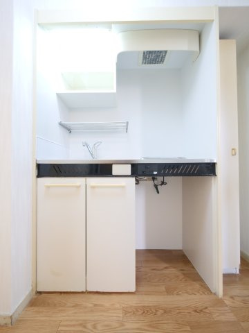 リヴェール豊成第2のキッチン|※写真は別の部屋のものです。