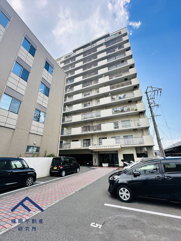 小倉スカイマンションの外観