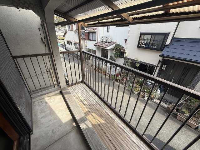 生駒市俵口町の一戸建ての洗面所