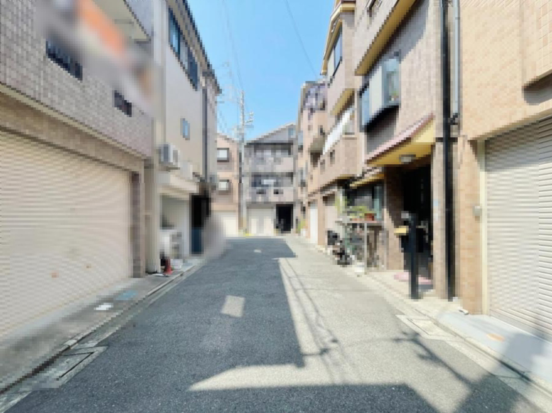 大久保町４丁目　中古一戸建ての前面道路含む現地写真|■物件内覧・資金計画相談・住宅ローン相談、リフォーム相談、お問合せ受付中■
※当日・翌日のご内覧、ご相談はお電話でのお問合せがスムーズです！