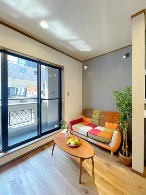 大久保町４丁目　中古一戸建ての居間・リビング|LDK10.0帖
■物件内覧・資金計画相談・住宅ローン相談、リフォーム相談、お問合せ受付中■
※当日・翌日のご内覧、ご相談はお電話でのお問合せがスムーズです！