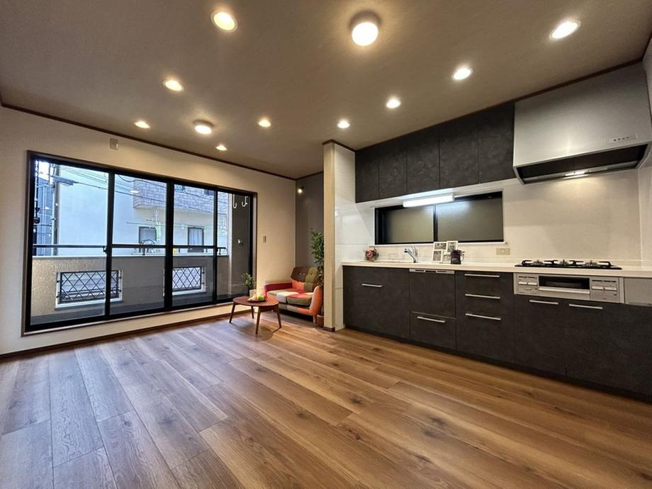 大久保町４丁目　中古一戸建てのダイニング|LDK10.0帖
■物件内覧・資金計画相談・住宅ローン相談、リフォーム相談、お問合せ受付中■
※当日・翌日のご内覧、ご相談はお電話でのお問合せがスムーズです！