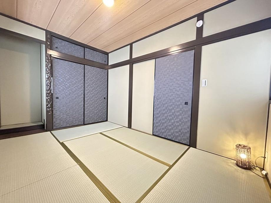大久保町４丁目　中古一戸建ての和室|和室6.0帖　押入
■物件内覧・資金計画相談・住宅ローン相談、リフォーム相談、お問合せ受付中■
※当日・翌日のご内覧、ご相談はお電話でのお問合せがスムーズです！