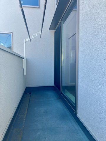 本鵠沼戸建のバルコニー