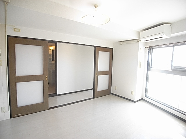 トーヨーハイツの居間・リビング|DK　エアコン完備