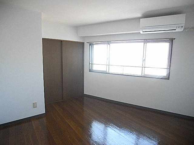 トーヨーハイツの居間・リビング