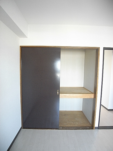 トーヨーハイツの収納