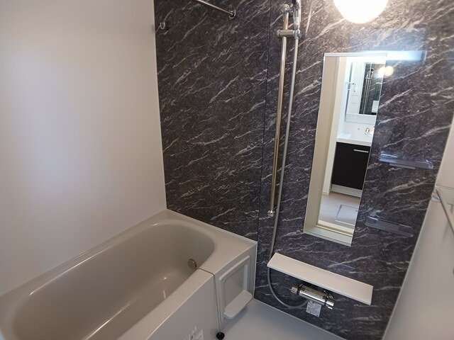 アーバンヒルズⅤの浴室