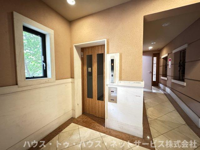 コートウィッシュのロビー