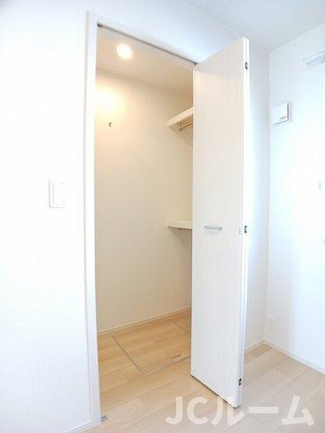 柏崎市大和町のアパートの収納