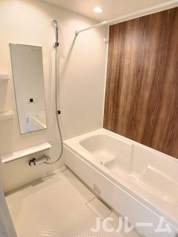 柏崎市大和町のアパートの浴室