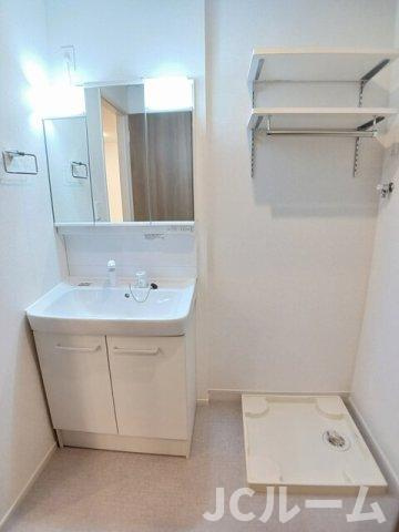 柏崎市大和町のアパートの洗面所