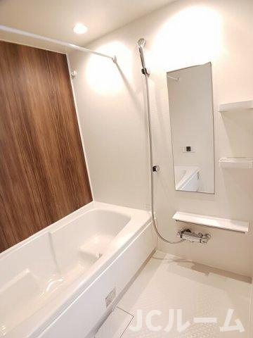 柏崎市大和町のアパートの浴室