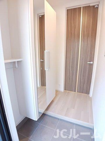 柏崎市大和町のアパートの玄関