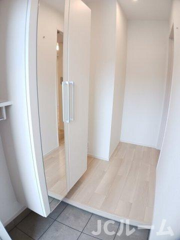 柏崎市長浜町のアパートの玄関