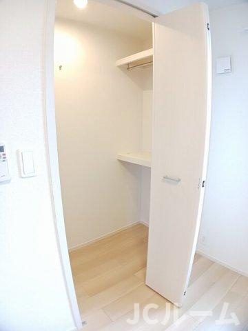 柏崎市長浜町のアパートの収納