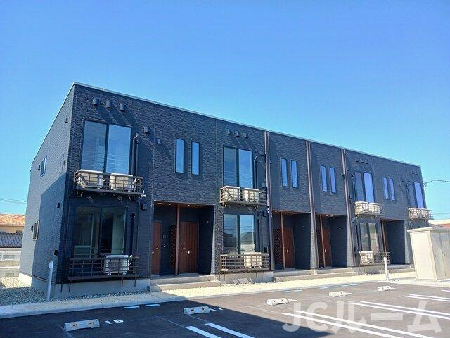 柏崎市長浜町のアパートの外観