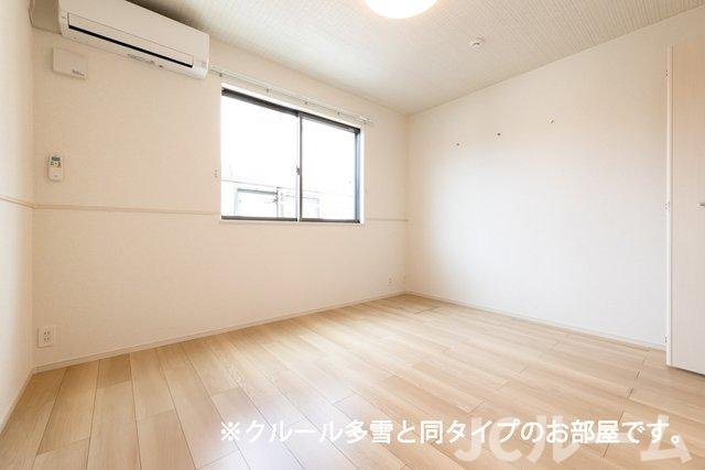 柏崎市城塚のアパートの洋室
