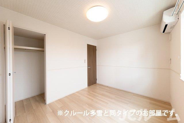 柏崎市城塚のアパートの内装