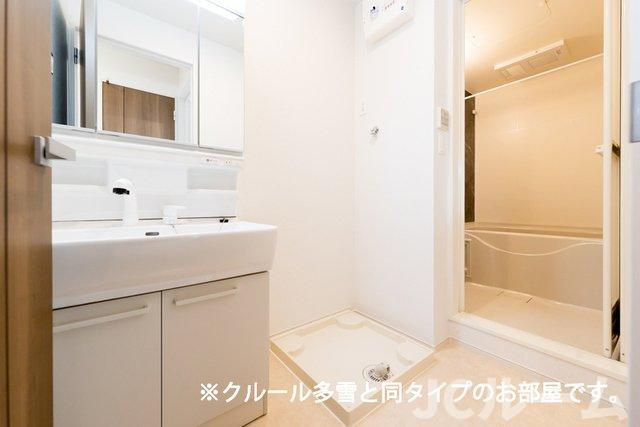 柏崎市城塚のアパートの洗面所