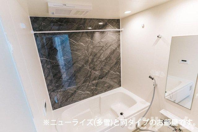 柏崎市柳橋町のアパートの浴室