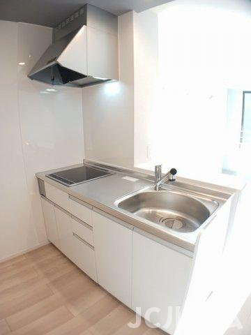 柏崎市岩上のアパートのキッチン