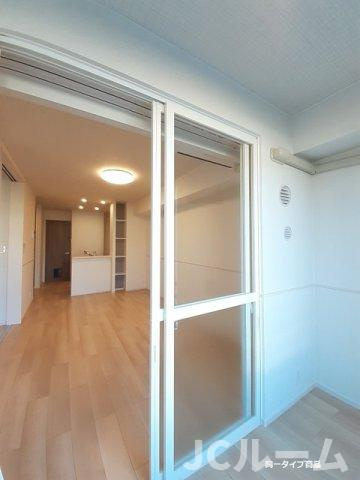 柏崎市城塚のアパートの内装