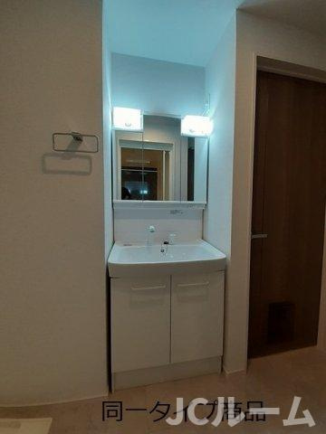 柏崎市城塚のアパートの洗面所