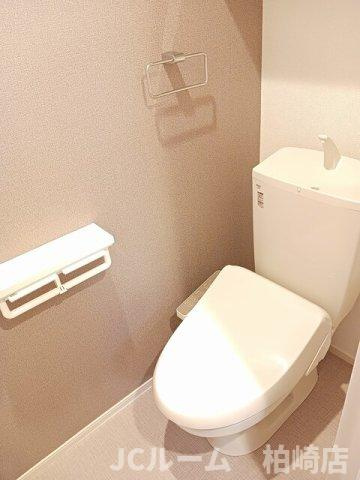 柏崎市東長浜町のアパートのトイレ