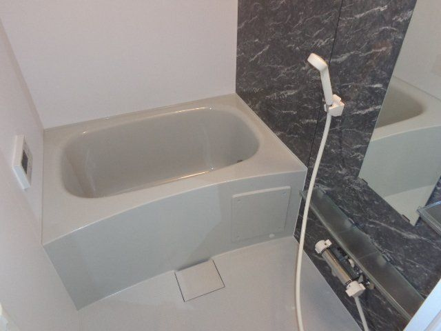 グレーシア・Ｋの浴室|コンパクトで使いやすいお風呂です