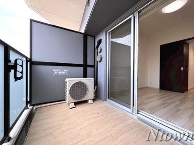 【バルコニー】 | エステムコート名古屋グランツ | 外からの目が気にならないバルコニーで洗濯物が干せます