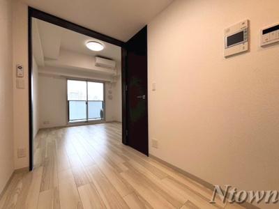 【居間・リビング】 | エステムコート名古屋グランツ | こちらの居間で趣味の時間をお楽しみください