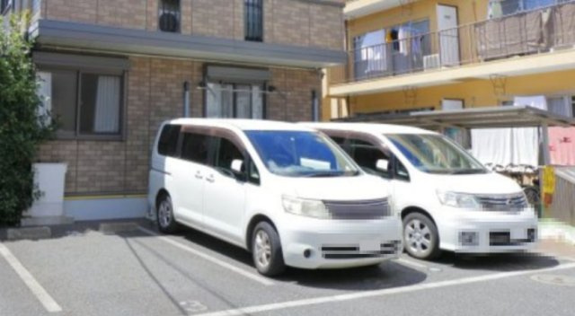 江戸川区東小岩６丁目のアパートの駐車場