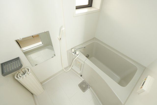 江戸川区東小岩６丁目のアパートの浴室