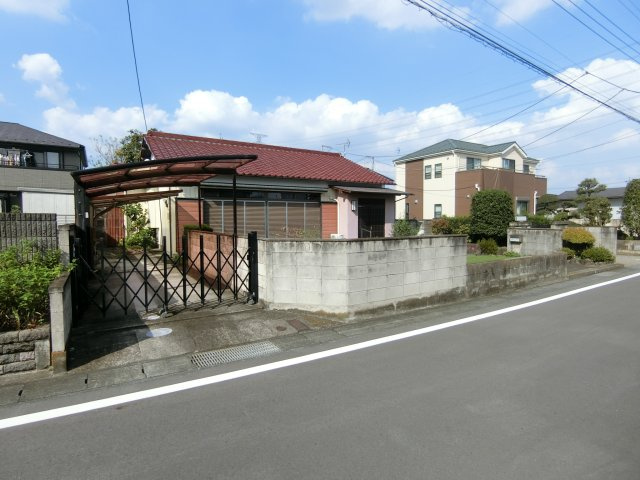 高崎市南新波町　【売土地・解体更地渡し】の外観|落ち着いた雰囲気の外観です