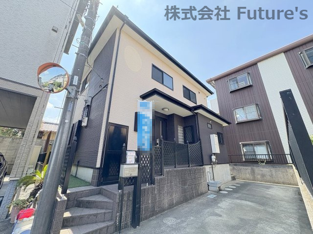 三郷市早稲田6丁目　中古戸建の外観|三郷市早稲田6丁目・中古戸建！縦列2台駐車可能