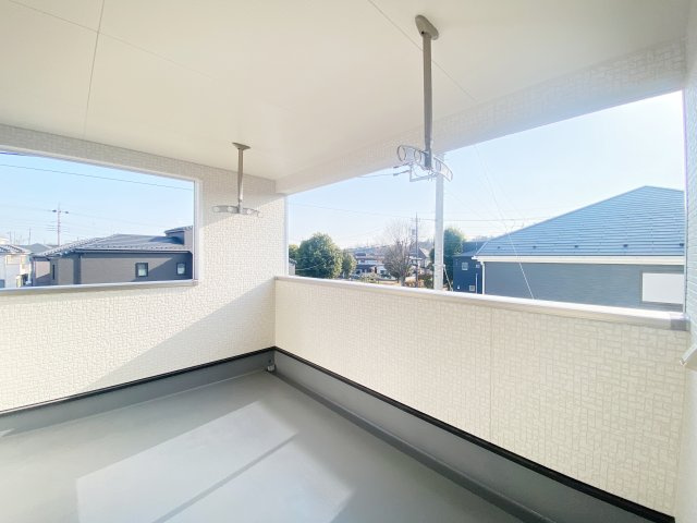 『八王子市新築戸建て』八王子市川口町2876【仲介手数料無料】　８６期のバルコニー|～仲介手数料無料☆八王子ひなた不動産～　八王子市川口町　新築戸建て