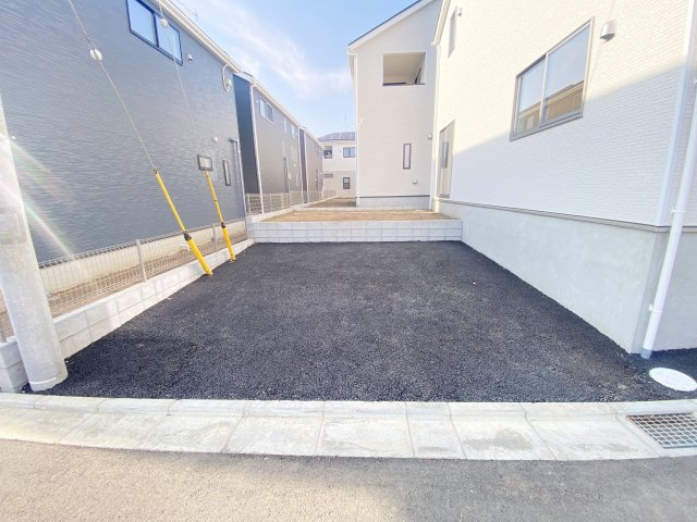 『八王子市新築戸建て』八王子市川口町2876【仲介手数料無料】　８６期の駐車場|～仲介手数料無料☆八王子ひなた不動産～　八王子市川口町　新築戸建て