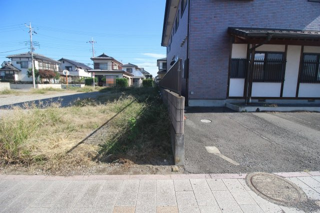 壬生町幸町3丁目の外観|南側との境界部分（2025年10月撮影）